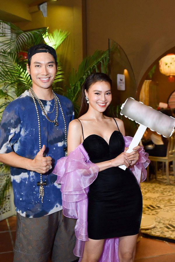 Ninh Dương Lan Ngọc lên đồ sexy, lấn át khách mời tại sự kiện - 1