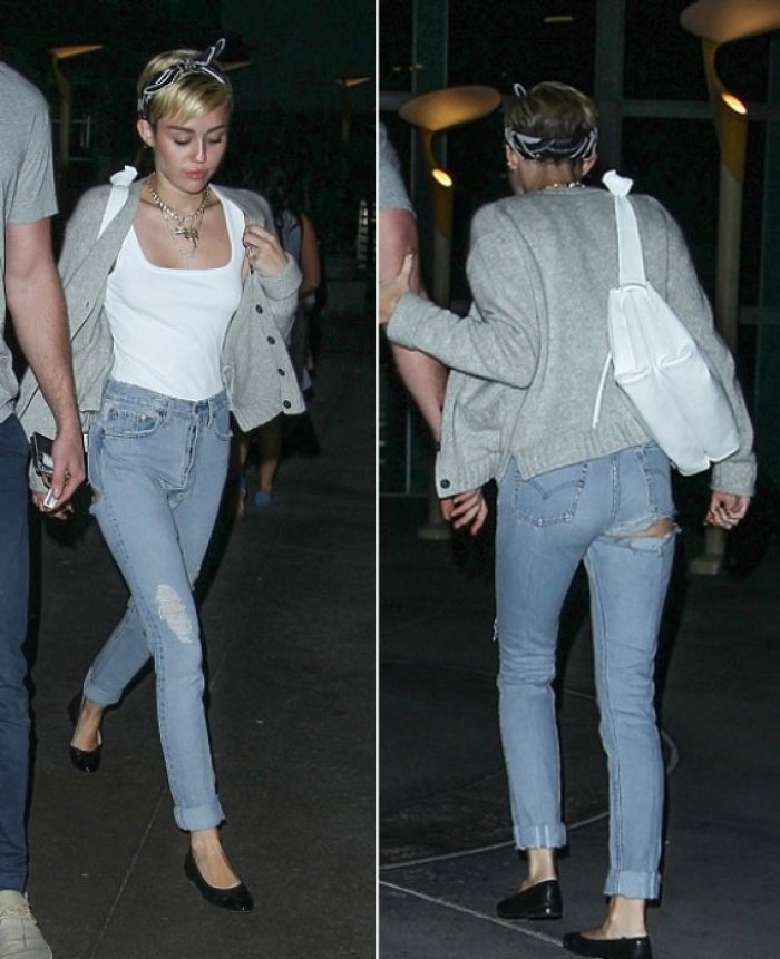 Quần tụt khoe nội y đã là gì, còn đầy xu hướng quái dị mà các sao Việt mê tít - 9