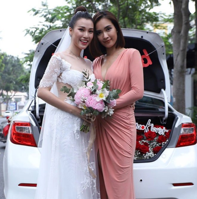 Đám cưới Hoàng Oanh: Cô dâu tiết lộ tên con đầu lòng, chú rể muốn sinh 6 đứa con - 7