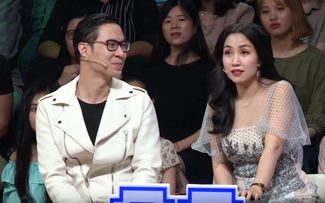 Phi Nhung nức nở lần đầu nói về mẹ: Mẹ đi lấy chồng, lúc mẹ mất mới dám cầm chân - 4