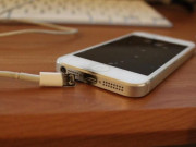 Tin tức - Hà Nội: Bé gái 12 tuổi tự tử tại nhà, xem điện thoại phát hiện dấu vết trang web lạ