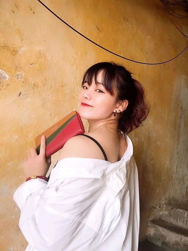 VĐV nữ đạt huy chương vàng môn cử tạ SEA Games 30 gây sốt vì vẻ ngoài xinh như mộng - 4