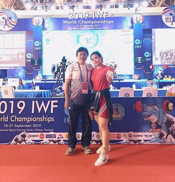 VĐV nữ đạt huy chương vàng môn cử tạ SEA Games 30 gây sốt vì vẻ ngoài xinh như mộng - 3