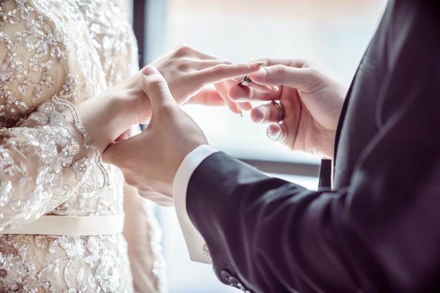 Cưới amp;#34;người trong mộngamp;#34; bất chấp bố mẹ phản đối, 20 ngày sau cô gái nhận kết cục đau đớn - 1
