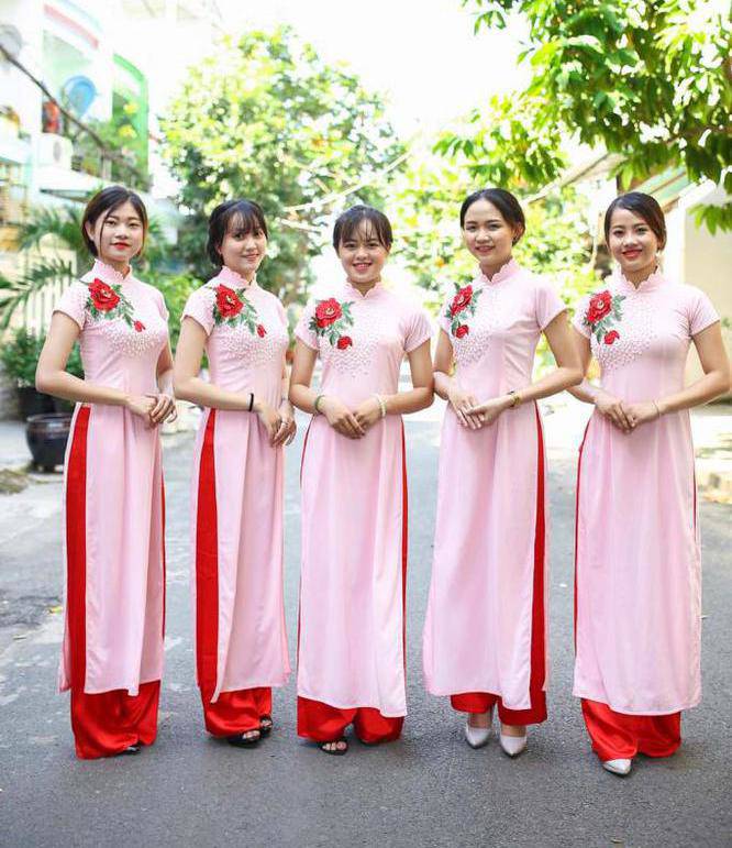 Giận tím người trước những màn amp;#34;lên đồamp;#34; lôi thôi, kém duyên của dàn bê quả ngày cưới - 2