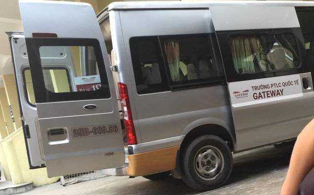 vu be trai lop 1 truong gateway tu vong tren xe dua don: “ai la nguoi thay chiec ao do?” - 2