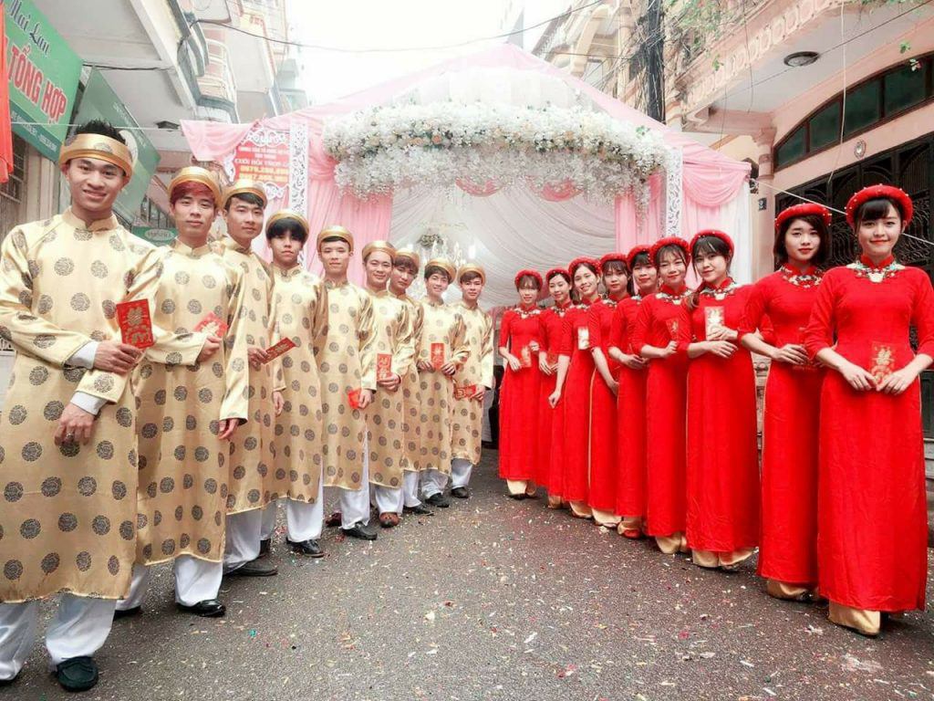 Giận tím người trước những màn amp;#34;lên đồamp;#34; lôi thôi, kém duyên của dàn bê quả ngày cưới - 6