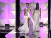 Thời trang - Hoàng Thuỳ hoá giọt hoa tuyết trắng muốt toả sáng tại Bán kết Miss Universe 2019