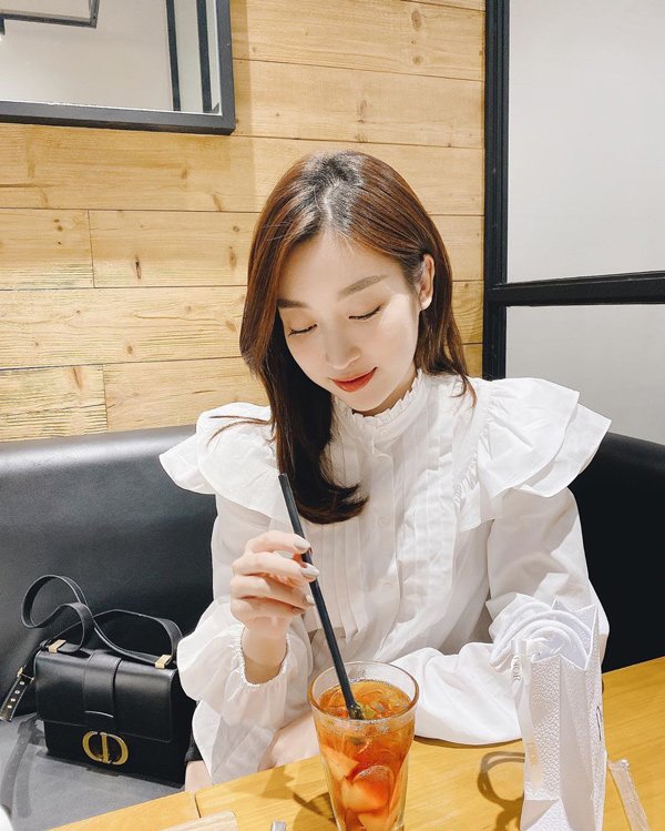 Đỗ Mỹ Linh mạnh tay cắt tóc ngắn thêm đến nỗi tóc chỉ còn một mẩu - 5