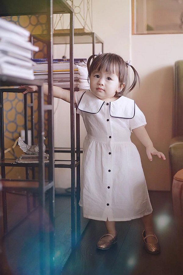 Mẹ suốt ngày diện váy điệu thế này, bảo sao con gái Tú Vi lúc nào cũng như công chúa - 9