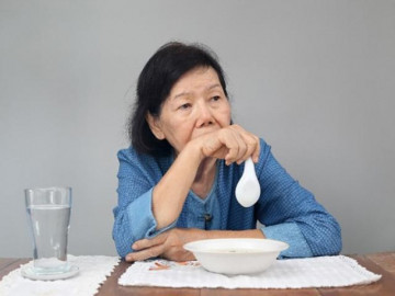 5 nguyên nhân khiến người già chán ăn và cách khắc phục đơn giản