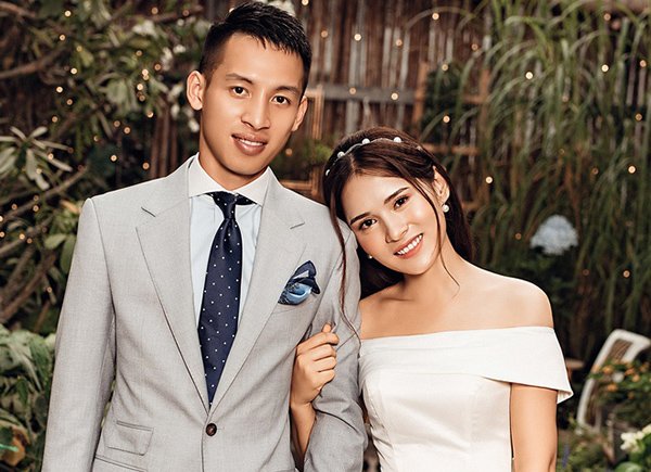 Nửa kia của dàn cầu thủ U22 Việt Nam sở hữu nhan sắc như thế nào? - 7