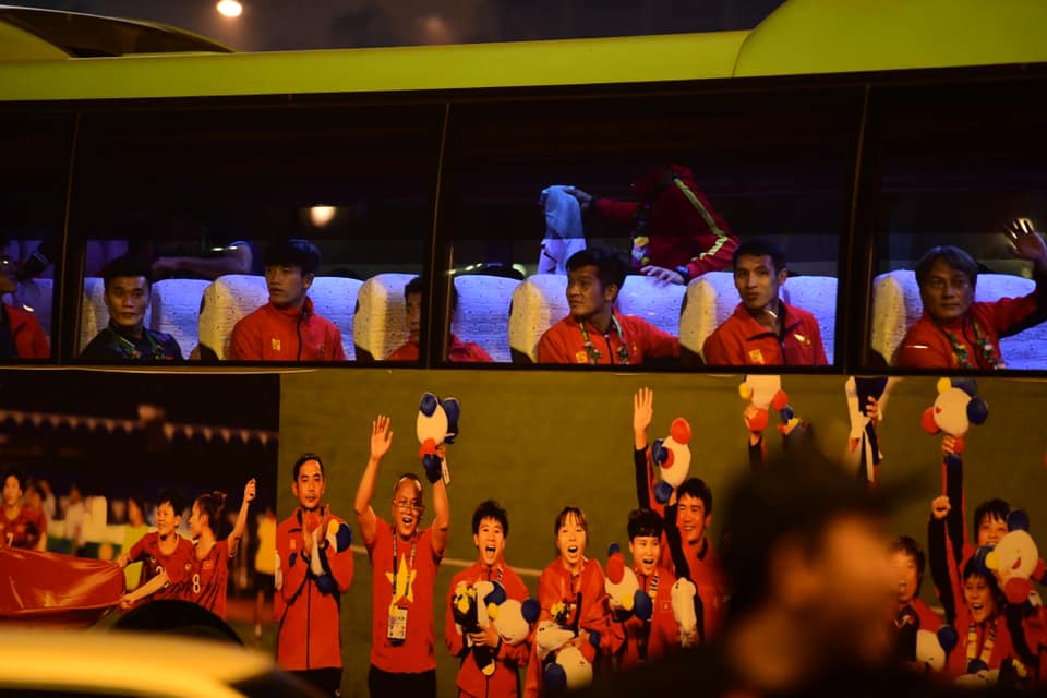 Chào đón đội tuyển U22 Việt Nam về nước - 9