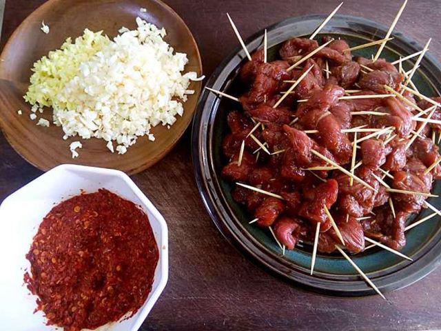 Thấy tôi lấy tăm xiên thịt bò, ai cũng chê quái dị, lúc nhìn thành phẩm thì phát thẹn - 3