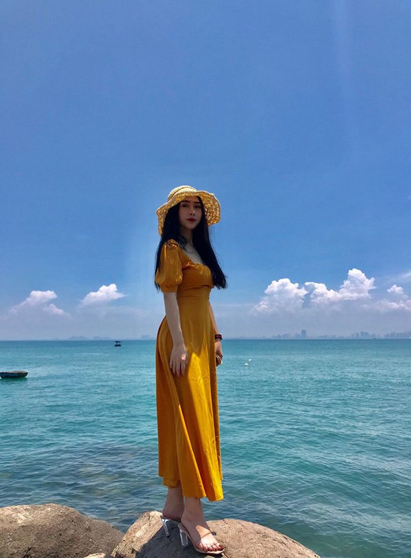 Nửa kia của dàn cầu thủ U22 Việt Nam sở hữu nhan sắc như thế nào? - 18