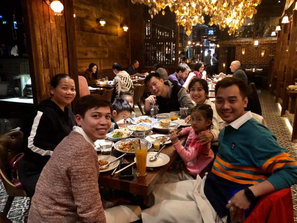 oc thanh van 10 nam chua phai thay vu em, cho bao mau di du lich nuoc ngoai thuong xuyen - 5