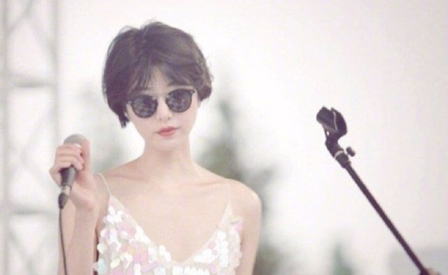 Ngôi sao 24/7: Cho con gái đi du học, amp;#34;ông bố quốc dânamp;#34; ở nhà thay bồ như thay áo? - 3