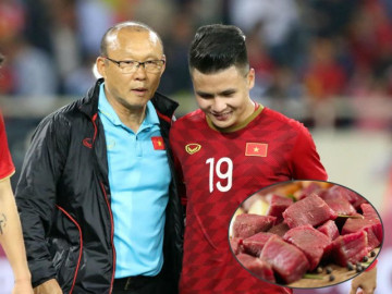 Hóa ra đây là lý do thầy Park cho cầu thủ ăn thịt bò trước trận chung kết