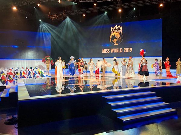 miss world 2019: luong thuy linh dung chan tai top 12, hh da mau jamaica dang quang - 6
