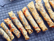 Bếp Eva - Không cần lò nướng,  mẹ vào bếp có ngay món bánh trứng vừng đen thơm phức giòn tan