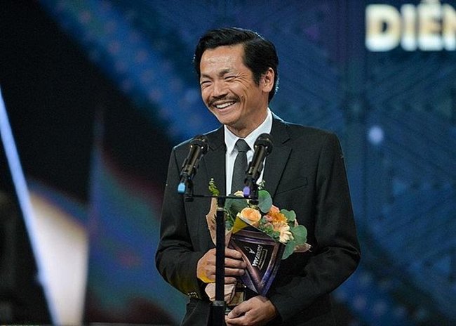 Dàn diễn viên hot nhất 2019: Kẻ hạnh phúc bên chồng, người vừa được vinh danh đã bị hãm hại - 2