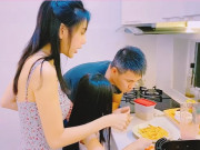 Bếp Eva - Vợ Công Vinh làm tương cà cho con gái, fan kêu: "Còn cái gì chị không thể tự làm nữa?"