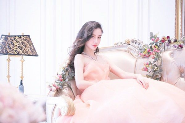 Ngôi sao 24/7: Song Hye Kyo thực sự có quan hệ ngầm với đàn em? - 9