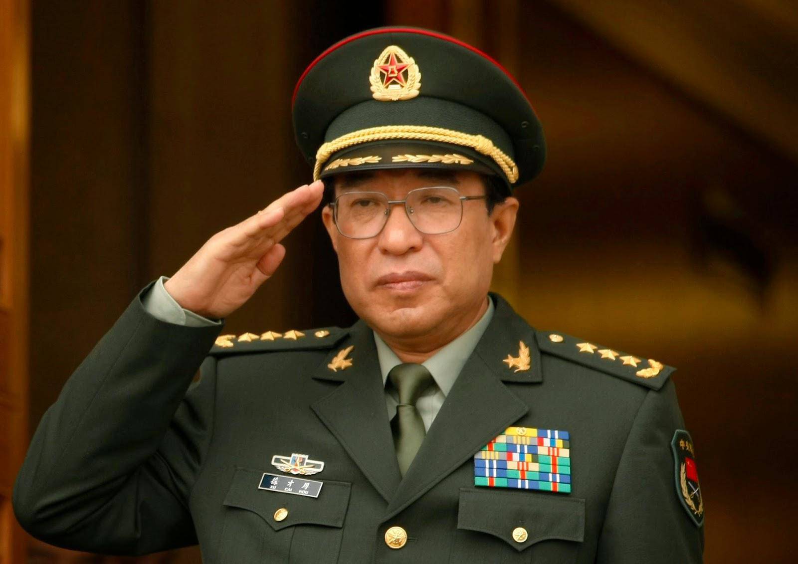 quan tham tq 50 nam gia ngoc nhung vo vet ca nui tai san, ngu voi con gai cap duoi - 1