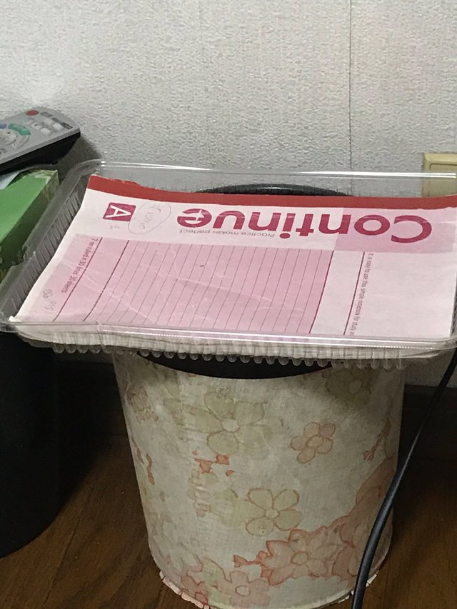 Tìm thấy cuốn sổ của người cha quá cố, con trai khóc nức nở khi đọc dòng chữ bên trong - 1