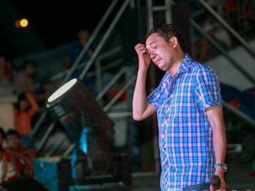 Chiến Thắng: Từng bị đấm sưng mặt, muốn bỏ nghề vì bị nói “nhận lắm tiền mà hát ít thế”