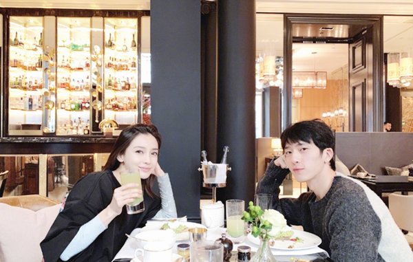 Người đàn ông giúp Angelababy vui vẻ nhất 10 năm qua chắc chắn không phải Huỳnh Hiểu Minh - 4