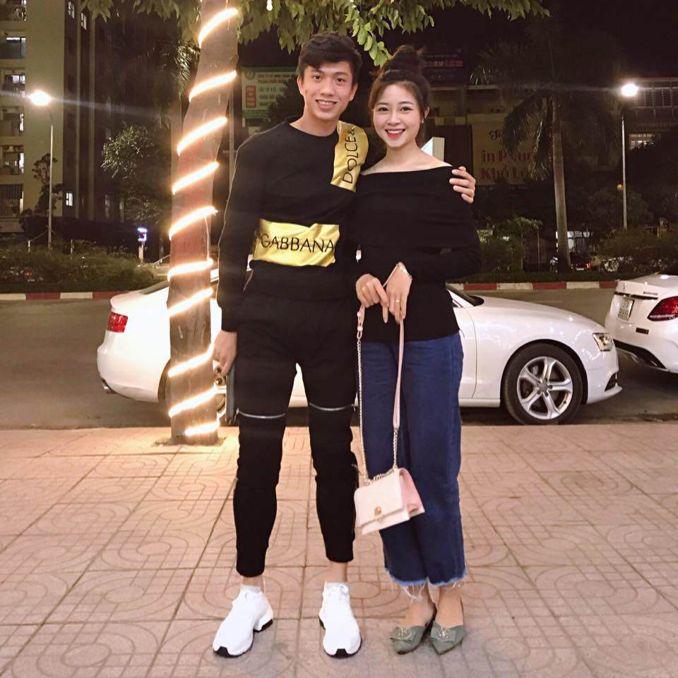 Đám cưới cầu thủ Phan Văn Đức: Vợ hot girl chẳng có gì ngoài vàng đeo khắp người - 7