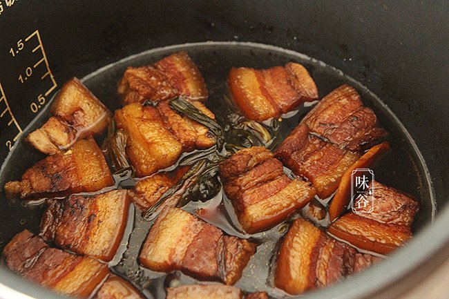 Mẹo kho thịt bằng nồi cơm điện đã ngon lại chẳng tốn nhiều công sức nấu - 7
