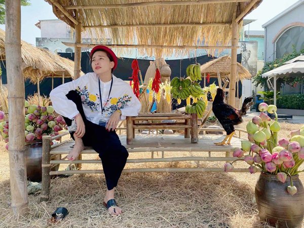 Với chiếc áo sơ mi giá rẻ, Ngô Thanh Vân có thể diện mọi phong cách trong 3 năm trời - 1