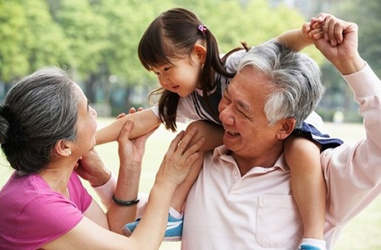 chụp ảnh gia đình hạnh phúc Thanh Hóa