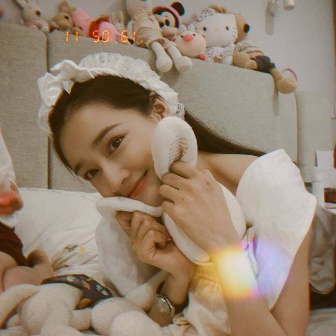 Cả showbiz đã khoe hình con, chỉ còn mỗi Nhã Phương vẫn quyết giấu bé kín như bưng - 5