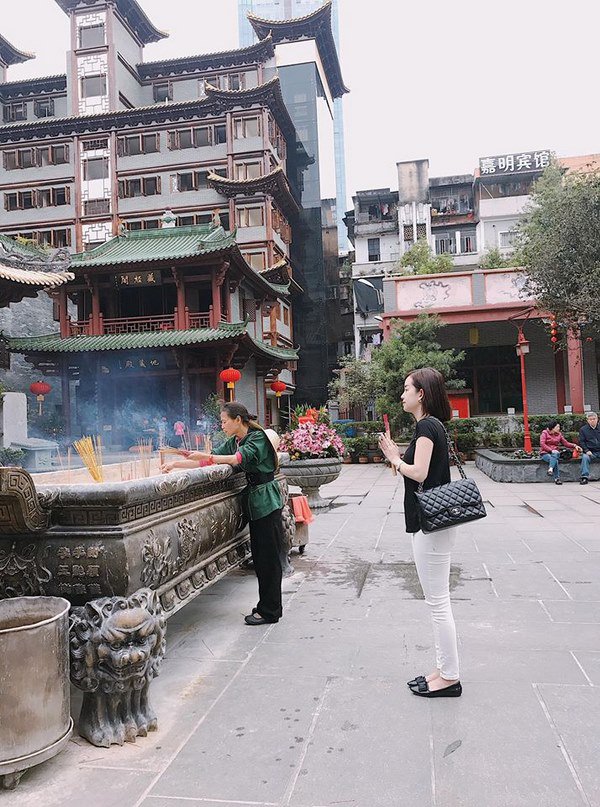 Một mình nuôi con hậu chia tay Mạc Hồng Quân, Ly Kute vẫn dư sức tậu đồng hồ nửa tỷ - 8