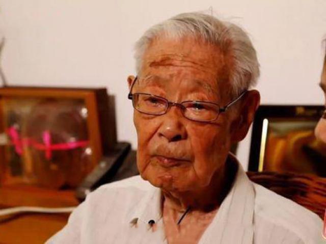 Bí quyết sống thọ của bác sĩ 103 tuổi nằm ở một loại quả, một loại rau, một loại trà