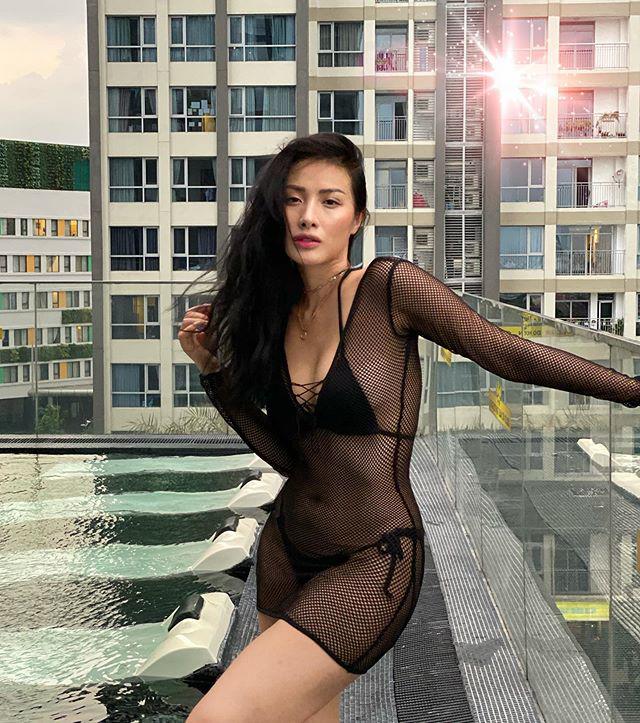 Kém cạnh gì Ngân 98, tình cũ Lương Bằng Quang cũng ngày đêm khoe thân với bikini bé tí hon - 7