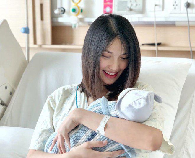 Lan Khuê ví con trai đầu lòng là heo, dân mạng phát hiện điểm giống nhau giữa 2 bố con - 3