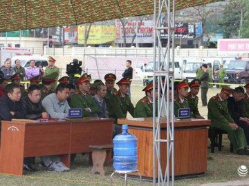 Xét xử vụ “nữ sinh giao gà”: Kiến nghị xử lý tang vật vụ án