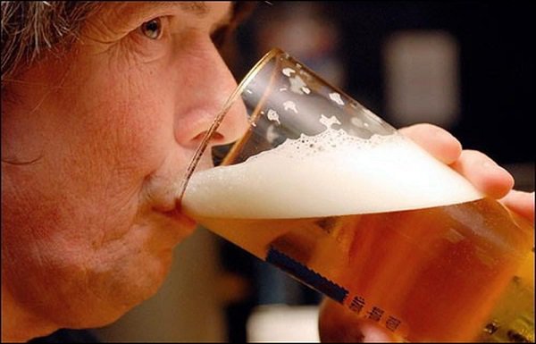 Lối sinh hoạt ảnh hưởng xấu người cao tuổi: Thói quen tập thể dục cần phải bỏ ngay - 3