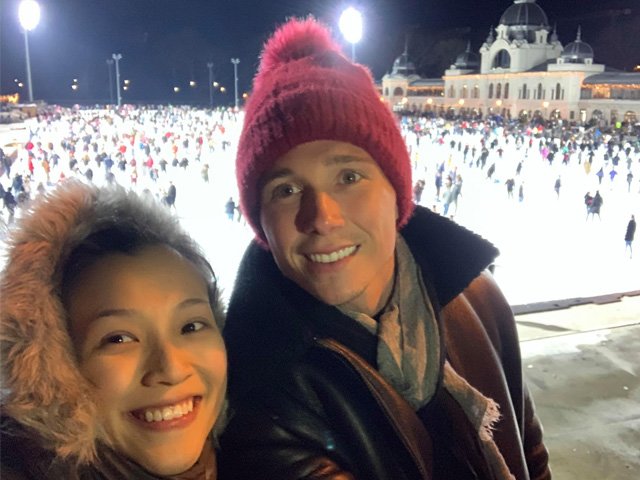 Hoàng Oanh và chồng Tây tình tứ du hí trời Âu, hưởng tuần trăng mật ngọt ngào