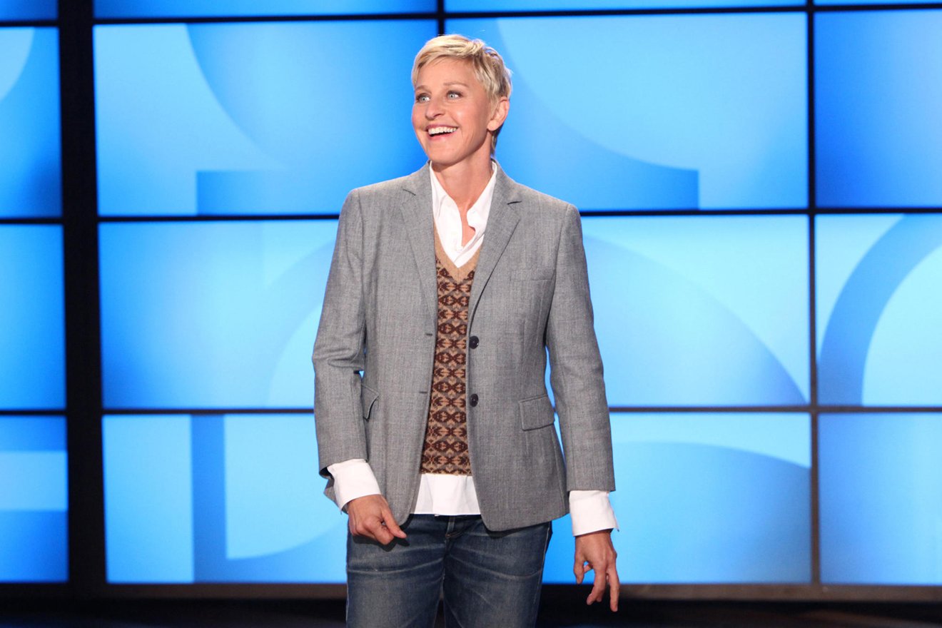 Ellen DeGeneres: Vượt qua quá khứ bị bố dượng xâm hại, trở thành MC đồng tính nổi nhất thế giới - 7