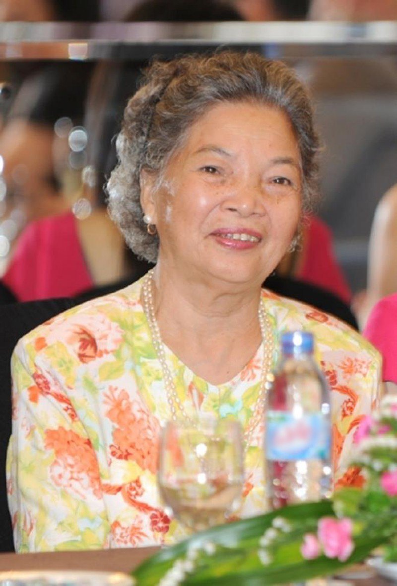 Bố ruột 84 tuổi vẫn đang có bạn gái, NSND Lê Khanh công khai cám ơn người phụ nữ ấy - 5