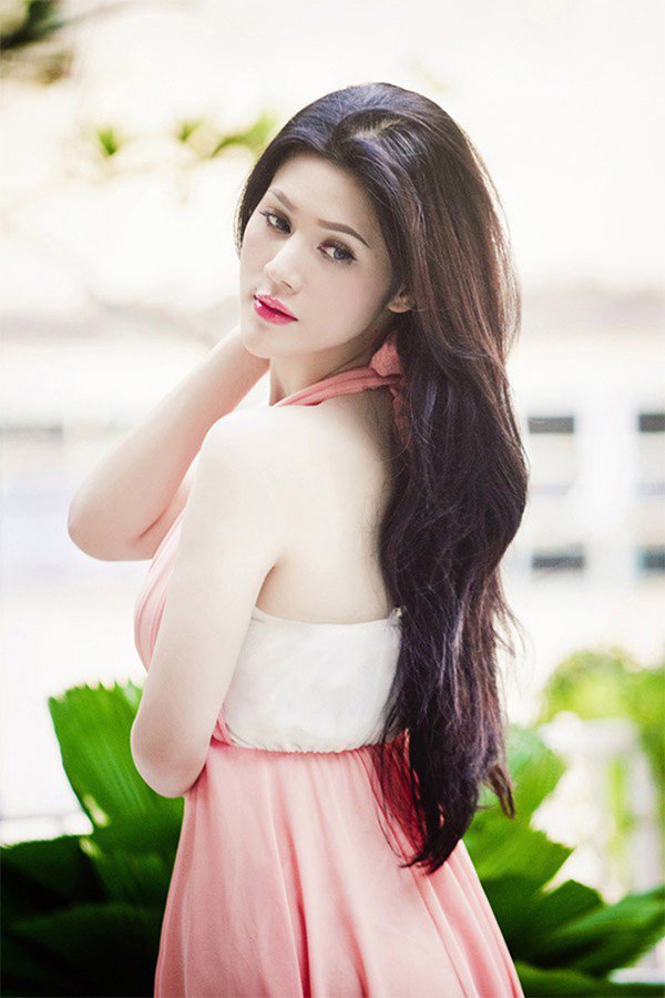 Chẳng thể tin nổi, amp;#34;bom sexamp;#34; Maria Đinh Phương Ánh ngày nào giờ mặt cứng đờ như tượng sáp - 1