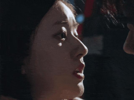 "Anh chú" vừa có cảnh hôn "bùng cháy" MXH: Gia thế chuẩn Thái tử, thân phận vợ giữ tuyệt mật