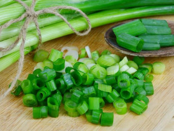 Hành lá sẽ trở thành chất độc khi kết hợp với 4 thực phẩm sau