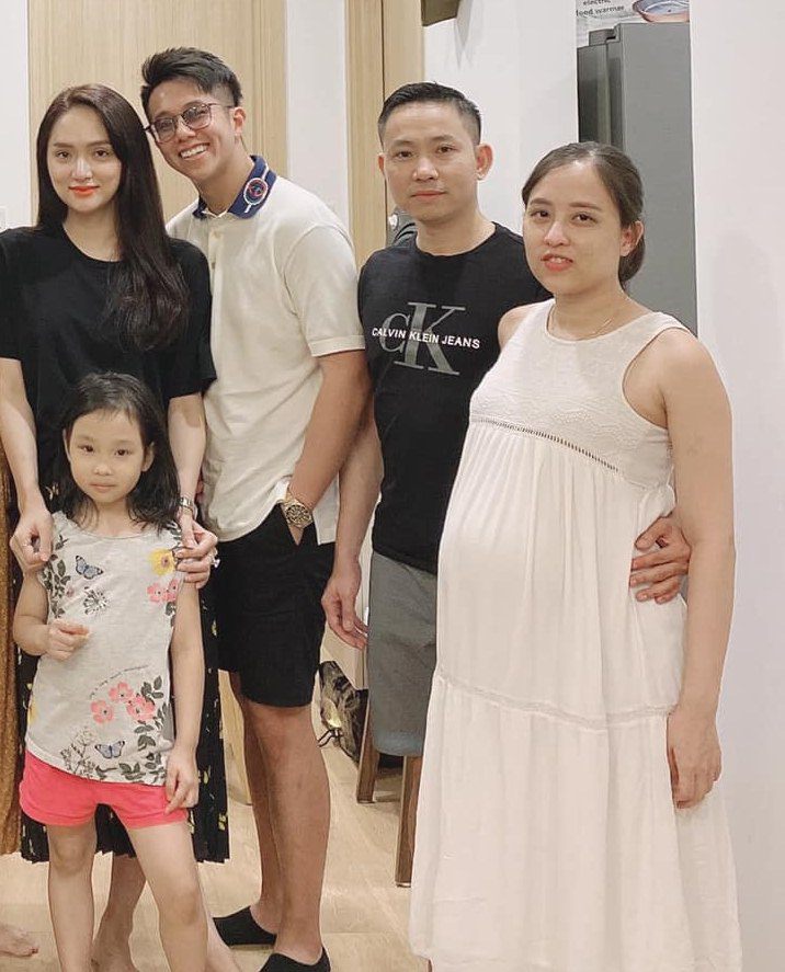 Ra mắt gia đình Hương Giang nhưng Matt Liu bị bàn luận vì hành động hút thuốc bên amp;#34;bố vợamp;#34; - 3