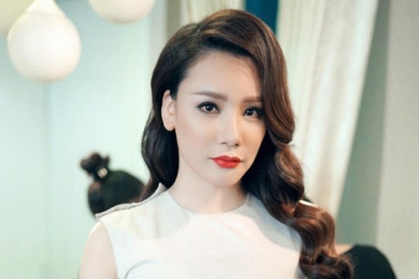 Cùng thời đỉnh cao như Mỹ Tâm, Hồ Quỳnh Hương giờ ở đâu? - 3